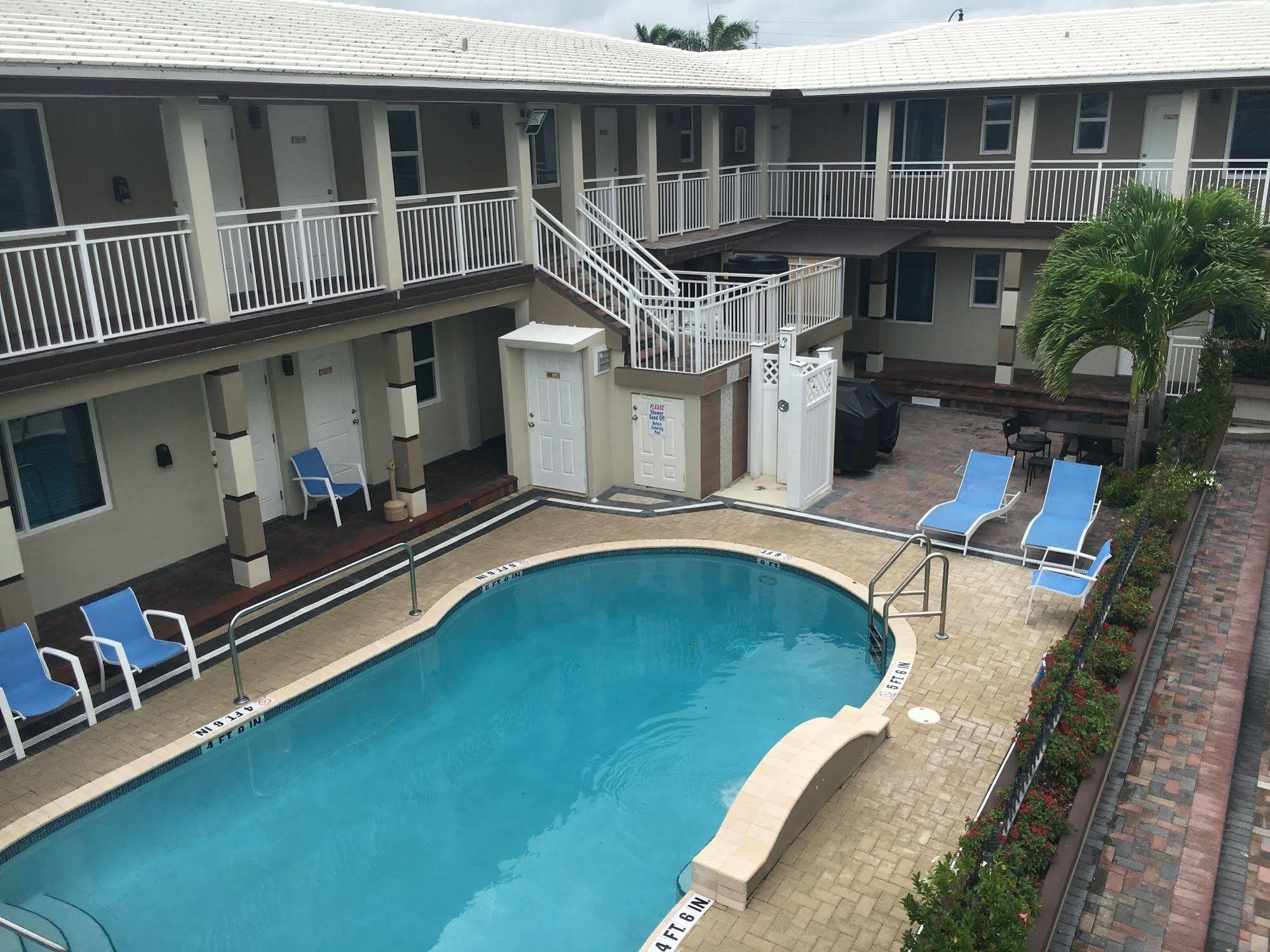 Caribbean Resort Suites Hollywood Ngoại thất bức ảnh