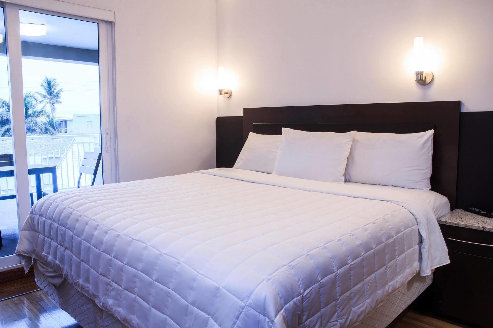 Caribbean Resort Suites Hollywood Ngoại thất bức ảnh